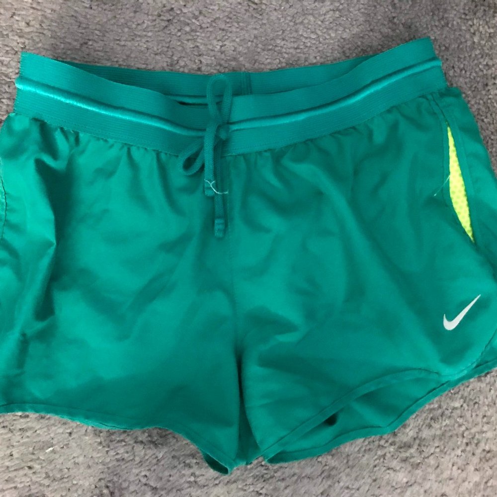 Nike Shorts Sz S